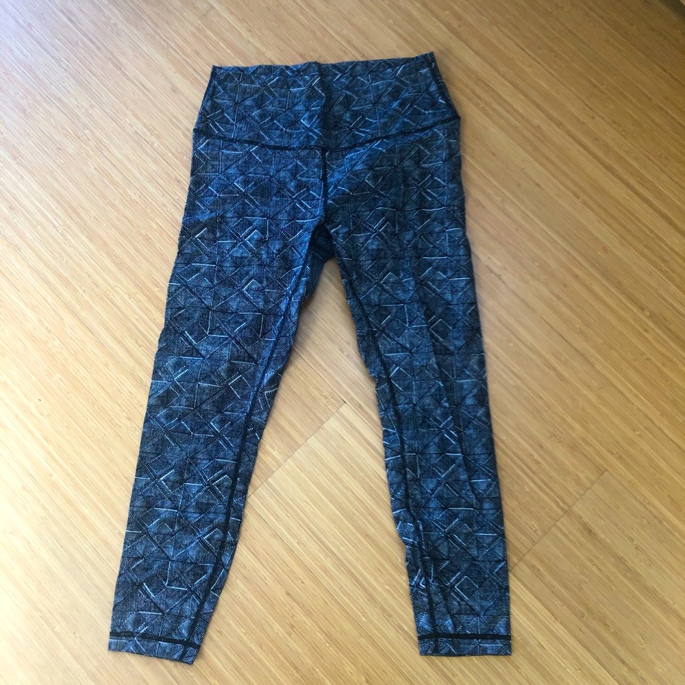 Lulu lemon 24” Patterned Tights